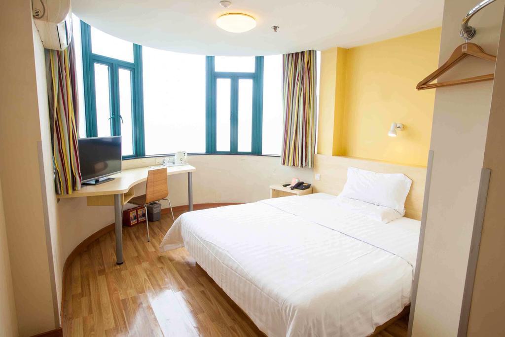 7Days Inn Changsha Xiangjiazhong Road Kaifu Temple Room photo